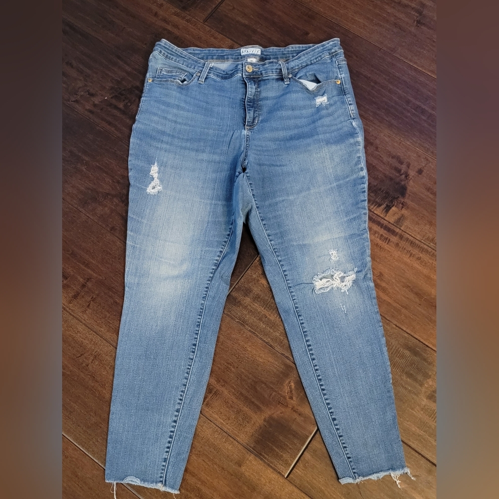 Women's AVA & VIV distressed jeans Size 18W Blue Denim